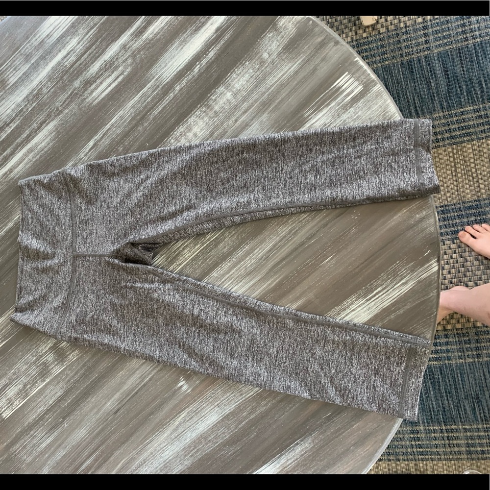 Lululemon Wonder Under Gray Crops